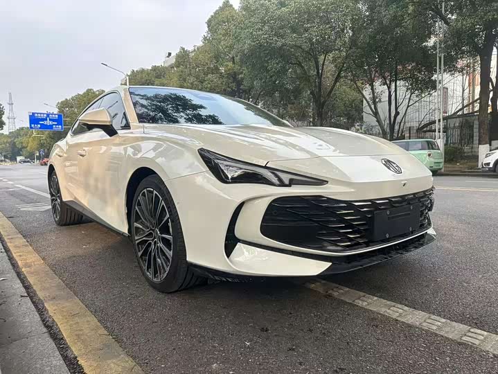 Фото 3 - MG Motor 7