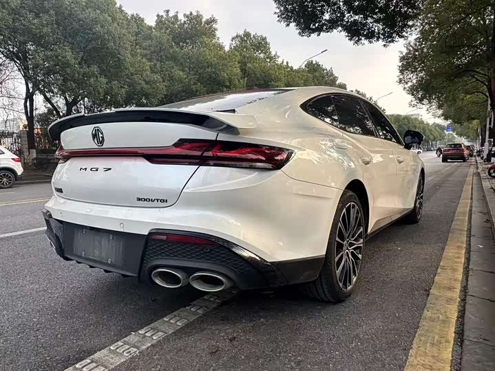 Фото 4 - MG Motor 7