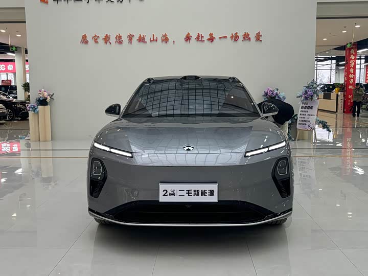 Photo 2 - Nio ET9