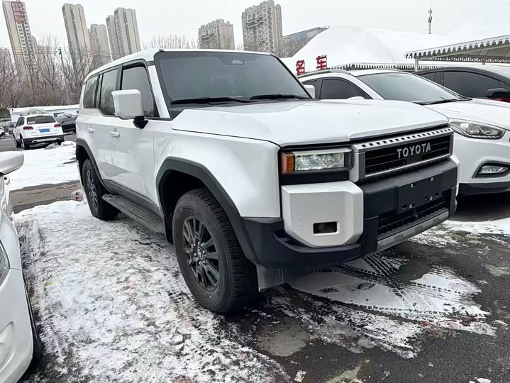 Фото 1 - Toyota Prado