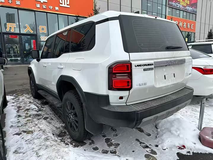 Фото 7 - Toyota Prado