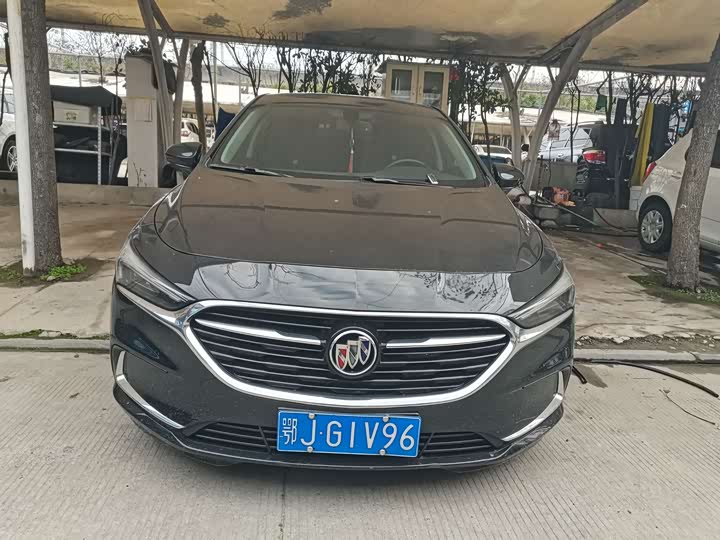 Фото 2 - Buick LaCrosse