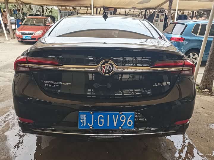 Фото 8 - Buick LaCrosse