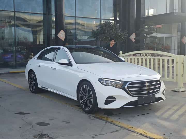 Фото 3 - Mercedes-Benz E-Class Hybrid