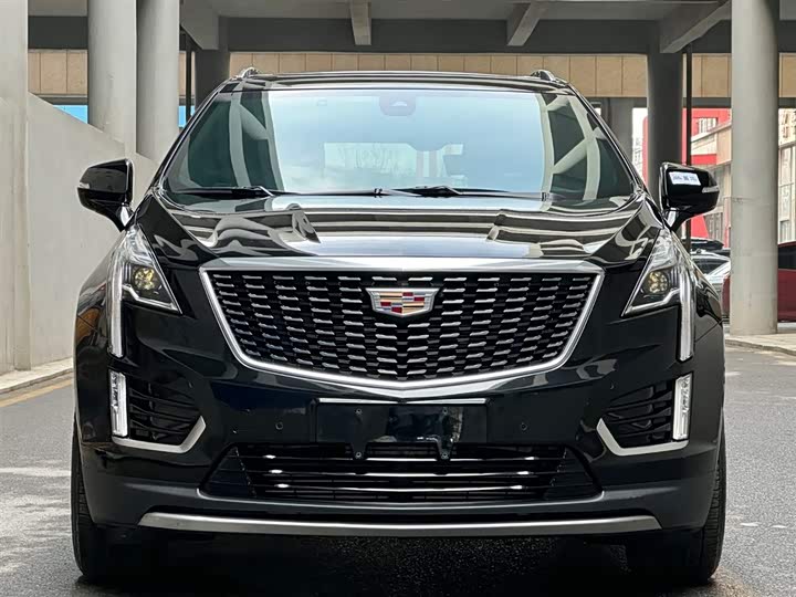 Фото 2 - Cadillac XT5