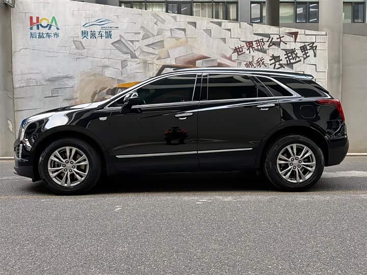 Фото 3 - Cadillac XT5