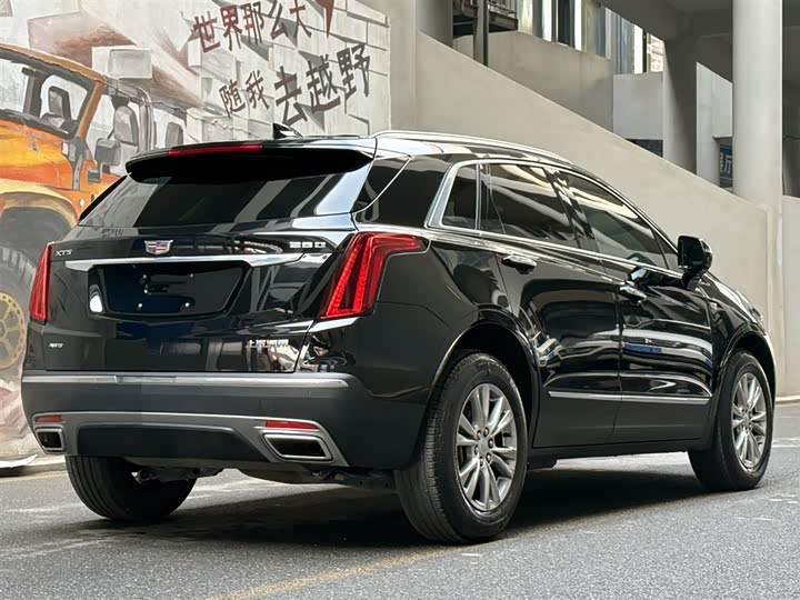 Фото 4 - Cadillac XT5
