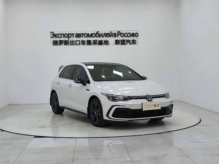 Фото 3 - Volkswagen Golf