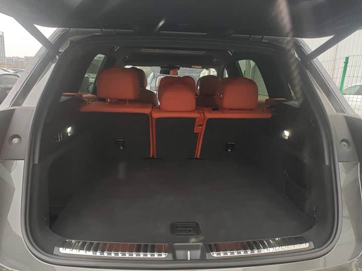 Фото 9 - LiXiang L7