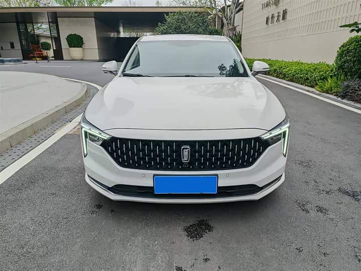 Photo 2 - Bestune B70