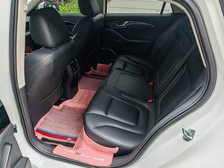 Photo 6 - Bestune B70