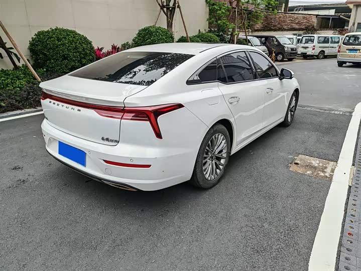 Photo 7 - Bestune B70