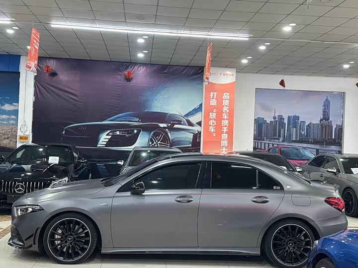 Фото 9 - Mercedes-Benz A-Class AMG