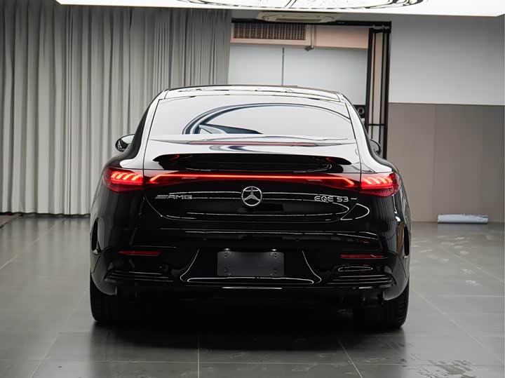 Фото 5 - Mercedes-Benz EQE AMG