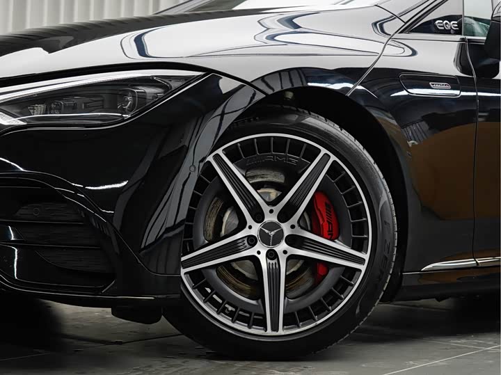 Фото 9 - Mercedes-Benz EQE AMG