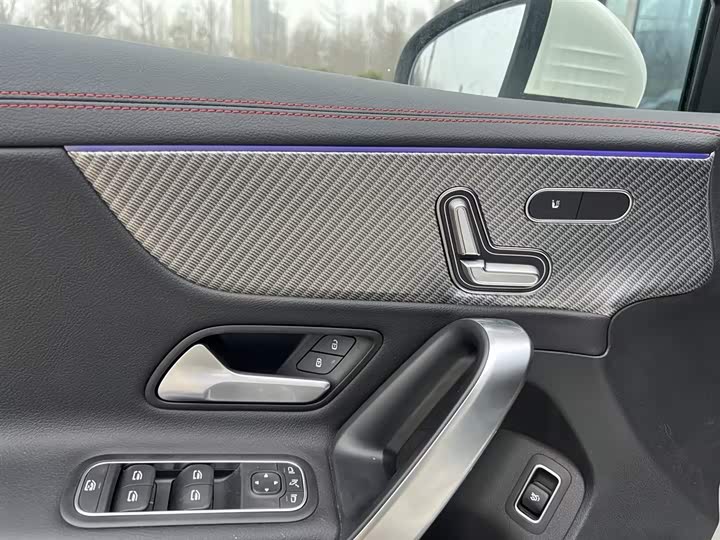 Фото 4 - Mercedes-Benz A-Class