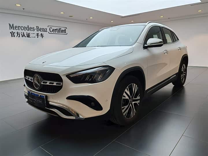 Фото 1 - Mercedes-Benz GLA-Class