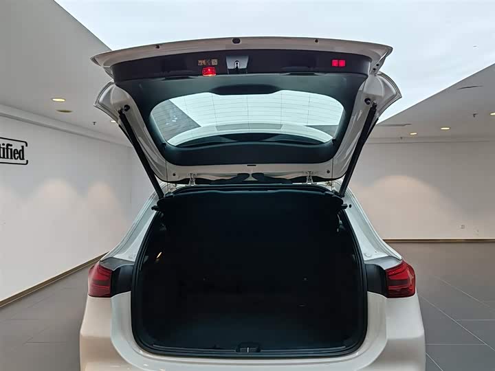 Фото 9 - Mercedes-Benz GLA-Class