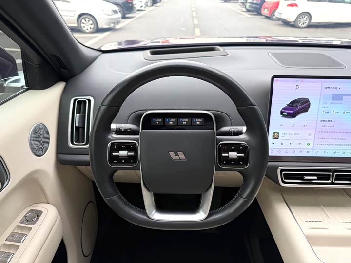 Фото 8 - LiXiang L9