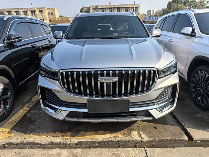 Фото 2 - Geely Monjaro