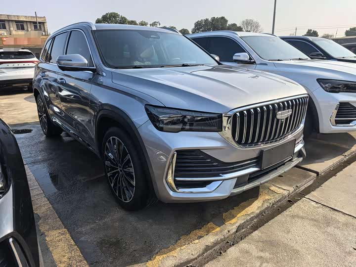 Фото 3 - Geely Monjaro