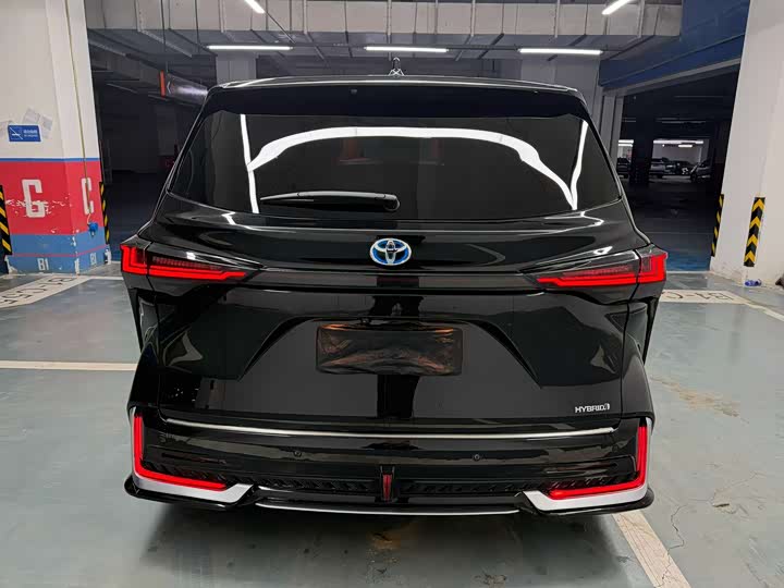 Фото 6 - Toyota Sienna