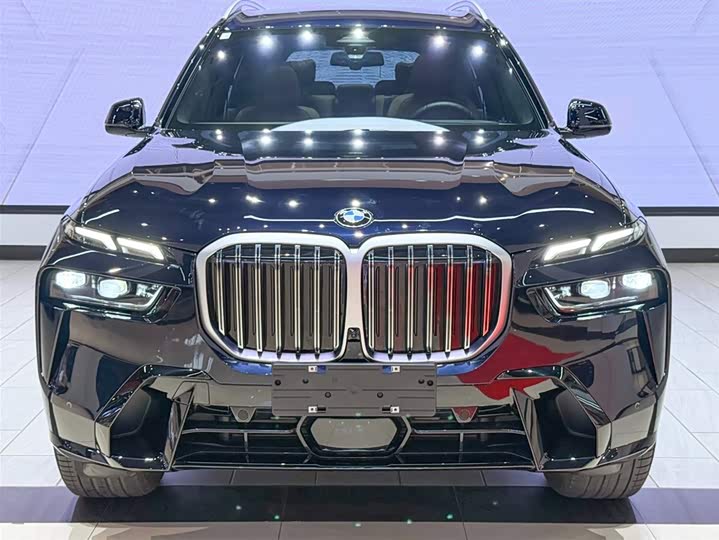 Фото 5 - BMW X7
