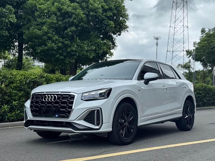 Фото 1 - Audi Q2L