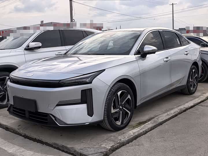 Фото 1 - Geely Galaxy L6