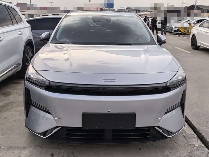 Фото 2 - Geely Galaxy L6