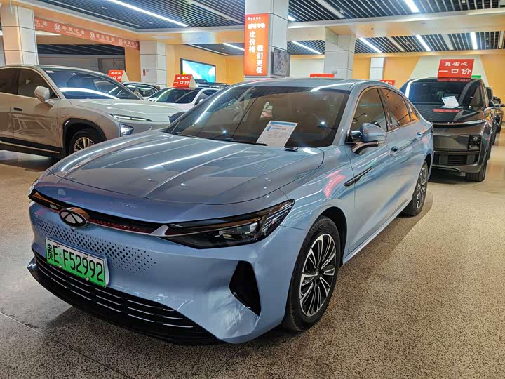 Photo 1 - Chery Fulwin A8