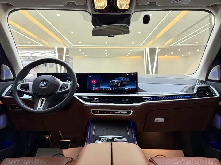 Фото 8 - BMW X7