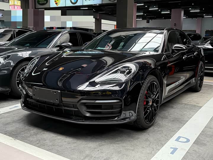 Photo 1 - Porsche Panamera