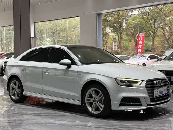 Photo 3 - Audi A3