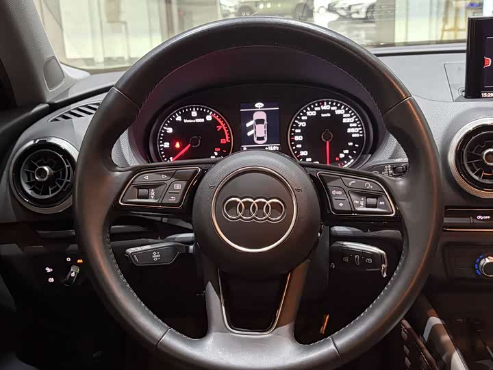 Photo 8 - Audi A3