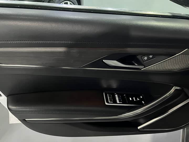 Фото 5 - Jaguar XF L