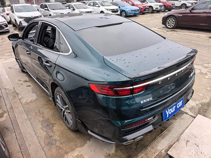 Фото 4 - Geely Preface