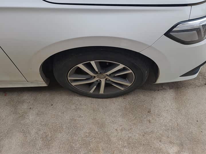 Photo 6 - Honda Civic