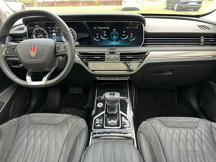 Фото 6 - Hongqi HS5