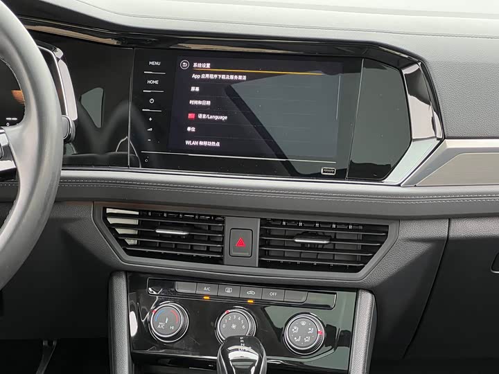 Фото 8 - Volkswagen Sagitar L