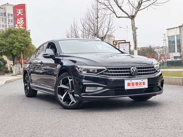 Фото 3 - Volkswagen Magotan