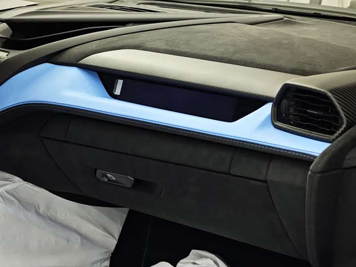 Фото 22 - Lamborghini Revuelto