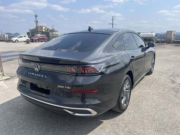 Фото 9 - Volkswagen Lamando L