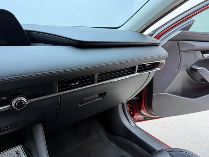 Фото 9 - Mazda 3 (Axela)