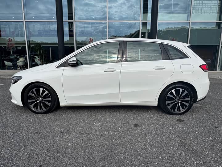 Фото 7 - Mercedes-Benz B-Class