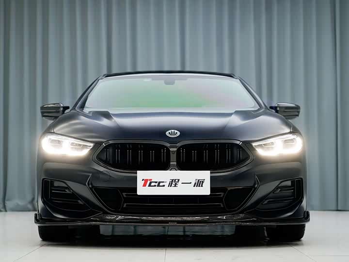Фото 3 - BMW 8 Series