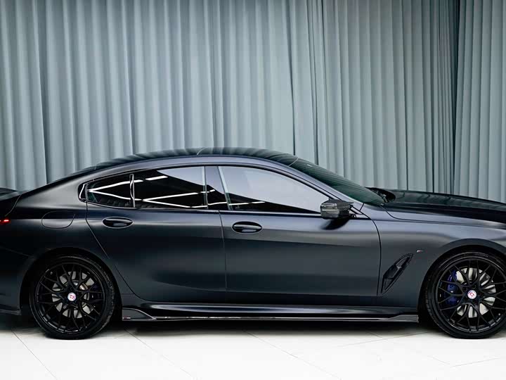 Фото 5 - BMW 8 Series
