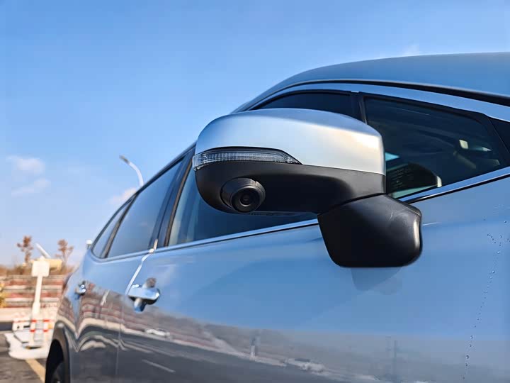 Фото 9 - Subaru Forester