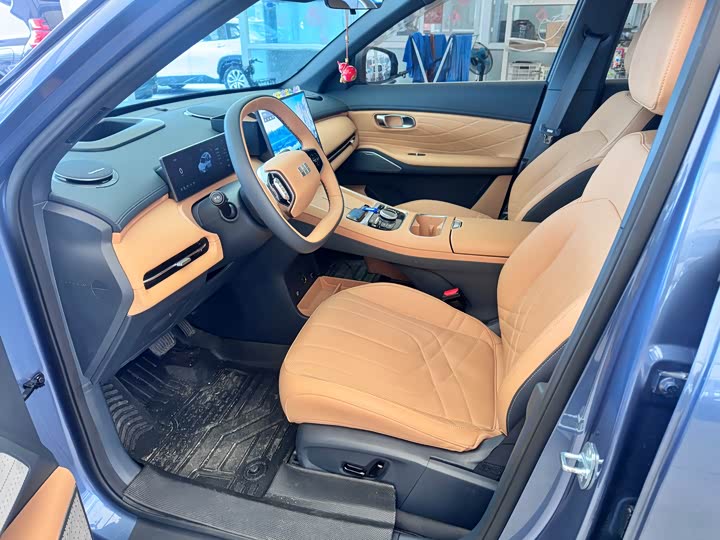 Фото 5 - Geely Galaxy Starship 7