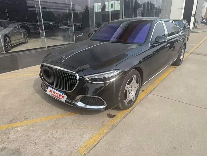 Фото 1 - Mercedes-Benz Maybach S-Class